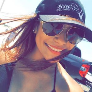 Meet your Posher, Crystal